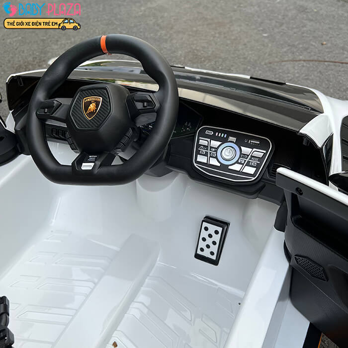 Siêu xe bản quyền Lamborghini drift 360° cực khỏe SMT-555 17