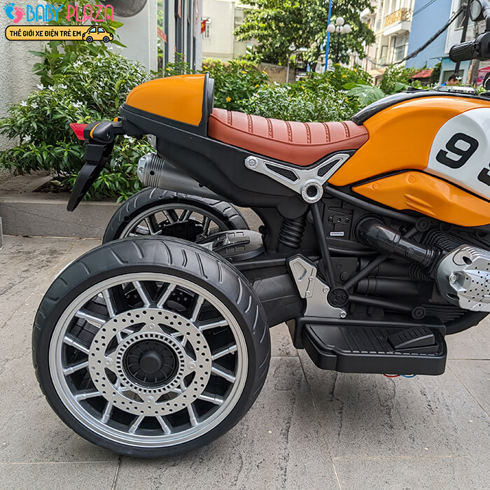 Xe mô tô chạy điện 3 bánh siêu ngầu 909S 17